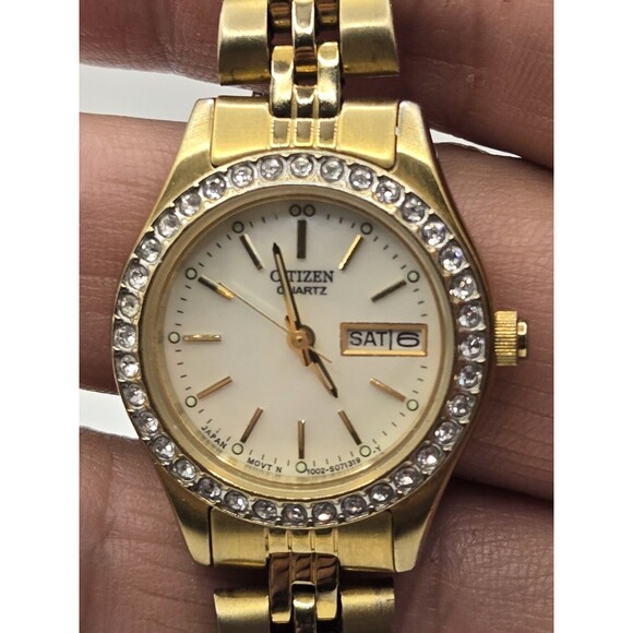 Citizen Ladies\' Watch 27mm Gold Tone Crystal Bezel. New Battery 6.5\